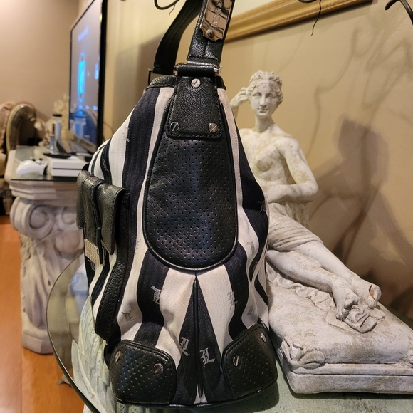 L.A.M.B. by Gwen Stefani Trenchtown Slouch Shoulder Bag Luxury Designer Bag #558 - Picture 3 of 17